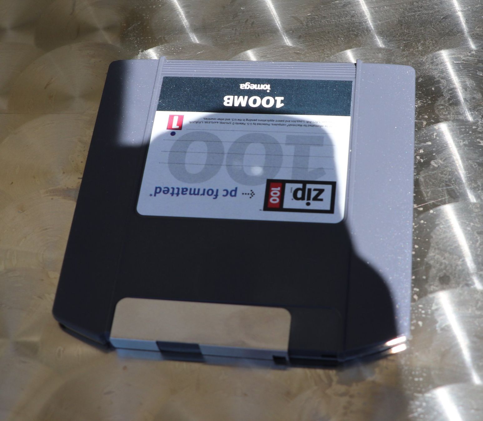 Dischi rigidi: IOMEGA ZIP 100 MB External Drive USB – Usato da Diepoldsau venduto da Hanskuster 3
