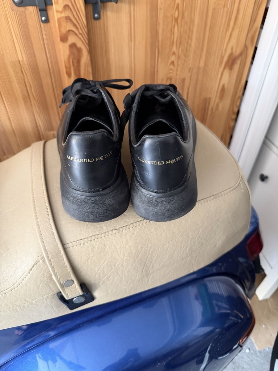 Alexander Mcqueen Chaussures hommes: Alexander McQUEEN Sneakers schwarz 39 – D'occasion à Triesenberg par dom_hd56 2
