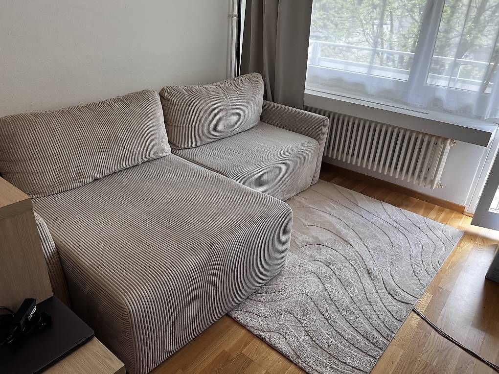 Divani: Beige Sofa Cord – Usato da Zürich venduto da con_w96t 2