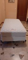 Letto singolo con ruote e materasso di ottima qualità