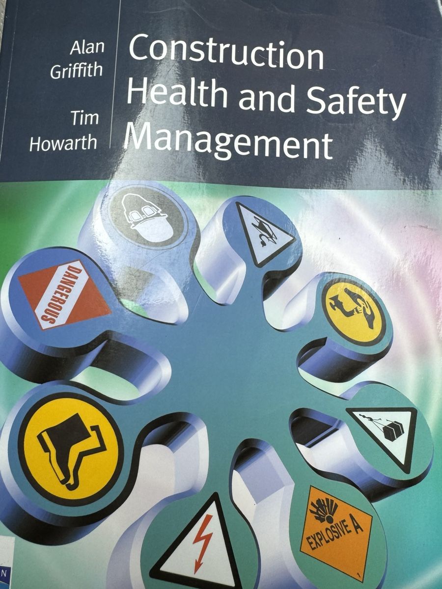 Libri: Construction Health and Safety Management Book – Usato da Zürich venduto da 613_g8jy