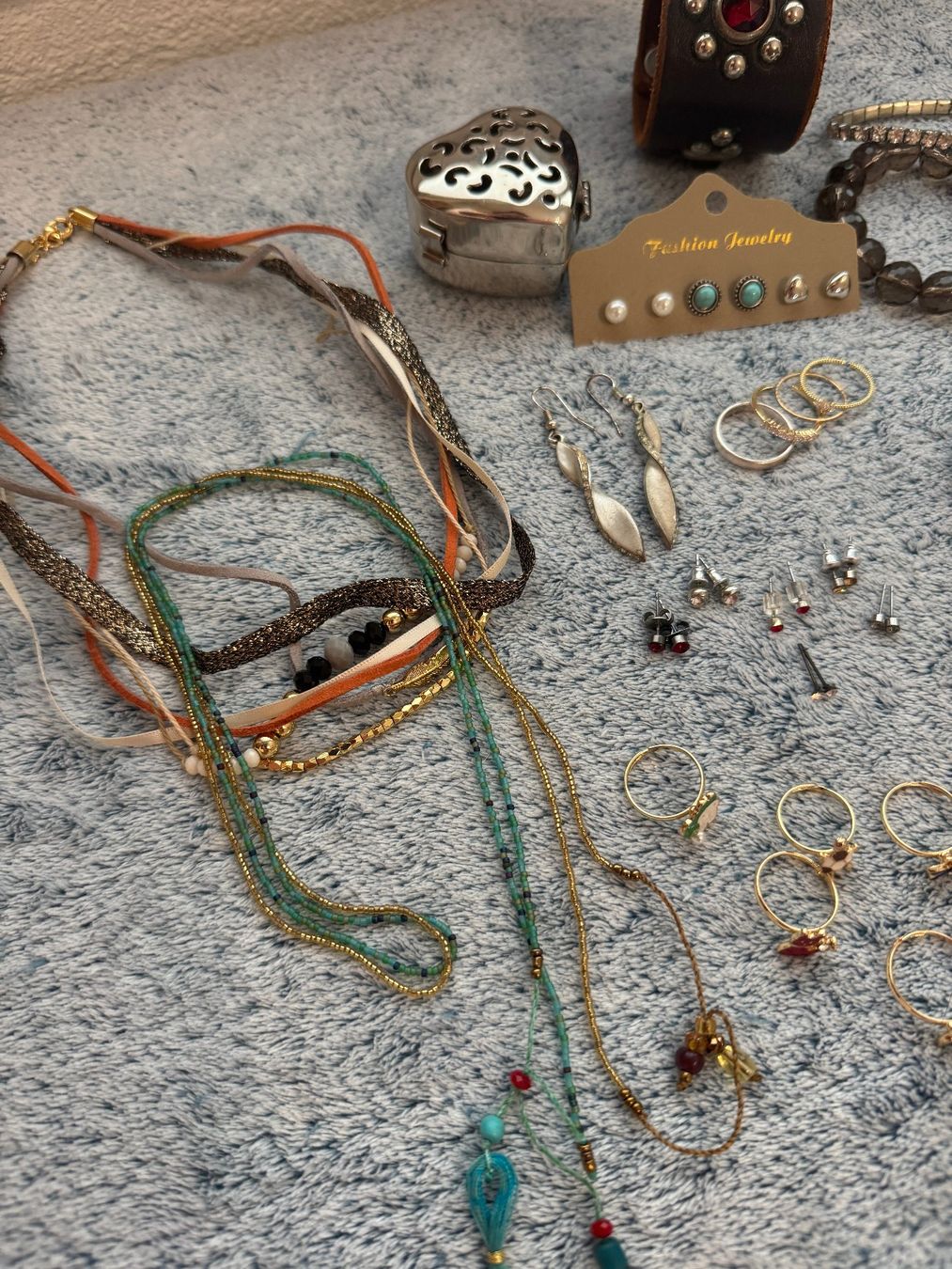 Altri gioielli: Schmuck Konvolut Accessoires Modeschmuck – Usato da Berg am Irchel venduto da Zweiti_Chance 1