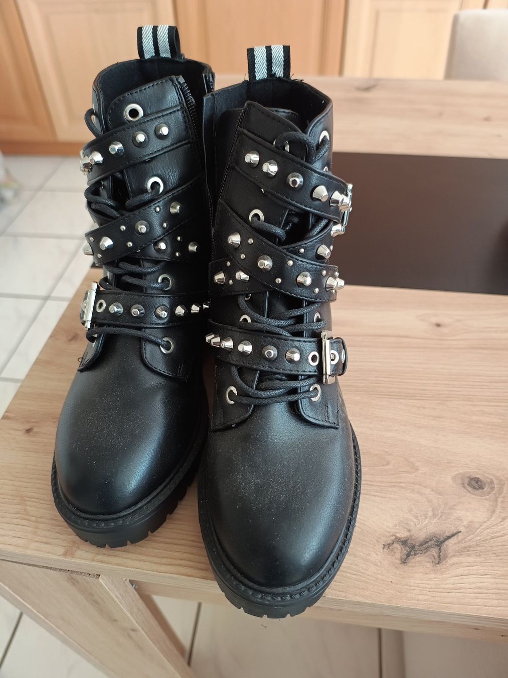 Damenschuhe: Bikerschuhe grösse 36 – Neu (gemäss Beschreibung) aus Pfäffikon SZ von Elendir