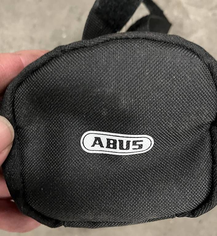 Abus Ersatzteile: Satteltasche Abus, guter Zustand – Gebraucht aus Bern von Achkrach 1