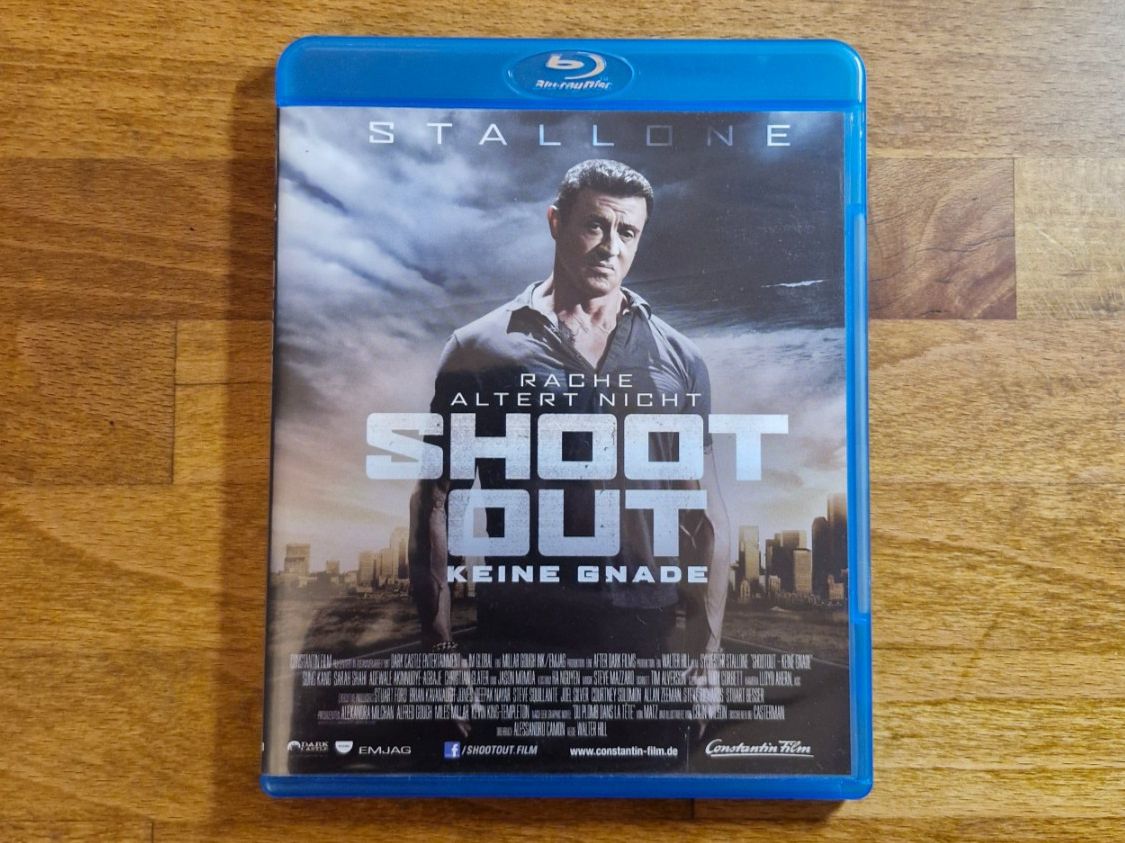 Tutti i DVDs: Shootout - Keine Gnade (2012) – Usato da Pfungen venduto da Whitie