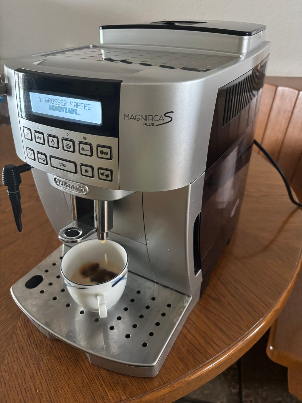 De'Longhi Kaffeemaschinen & Espressomaschinen: Kaffeemaschine De´Longhi Magnifica S Plus – Defekt aus Gossau SG von Gusho 3