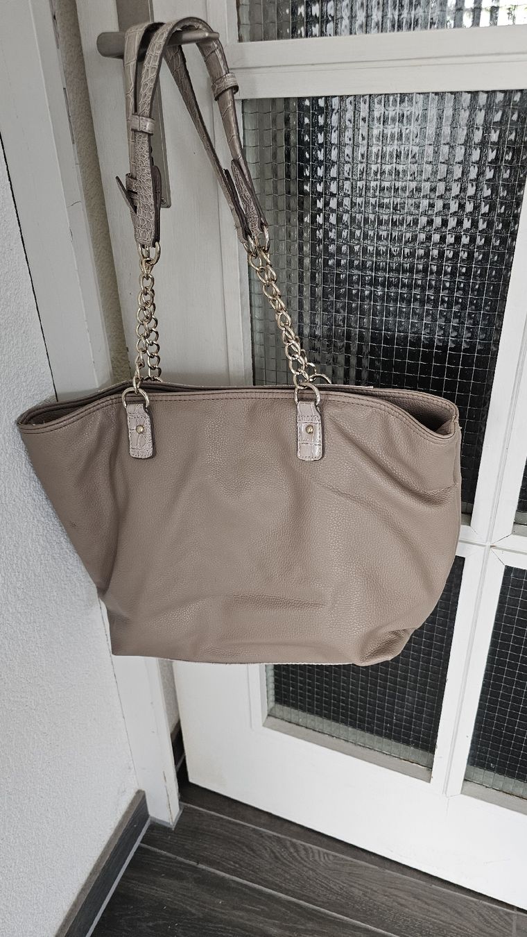 Guess Taschen für Damen: Edle GUESS Handtasche in Beige Kroko-Optik & inkl. Pochette – Neu (gemäss Beschreibung) aus Freienstein von pat_flx2 2