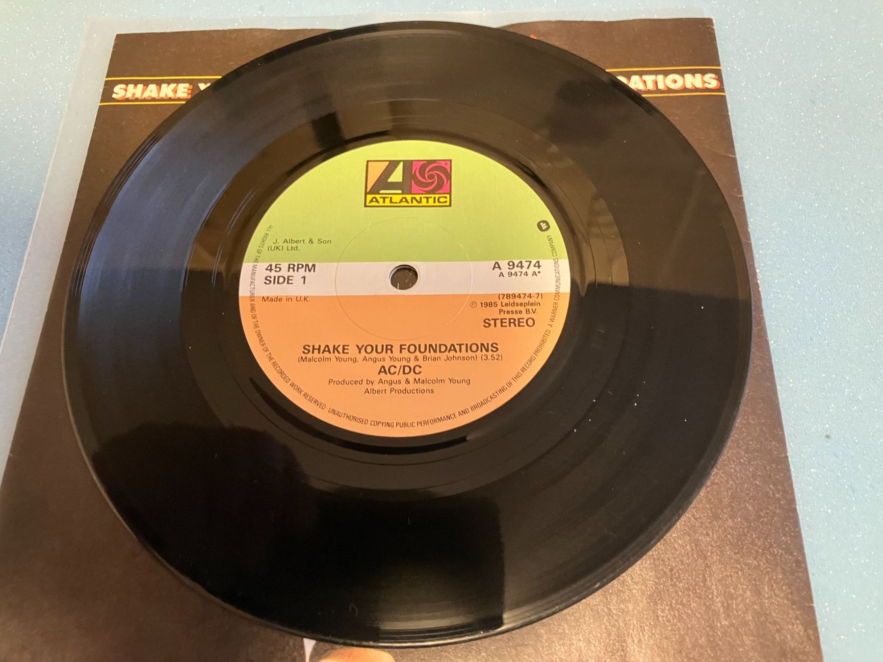 Schallplatten: AC/DC – Gebraucht aus Aarwangen von Jukebox3 3