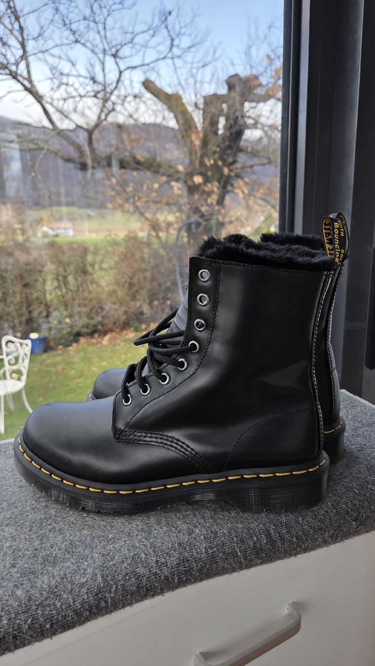 Dr. Martens Scarpe da donna: bottines Dr Martens fourrées – Nuovo (secondo la descrizione) da La Rippe venduto da SophieU