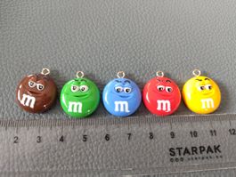 5 süsse M&M's Anhänger neu Candy