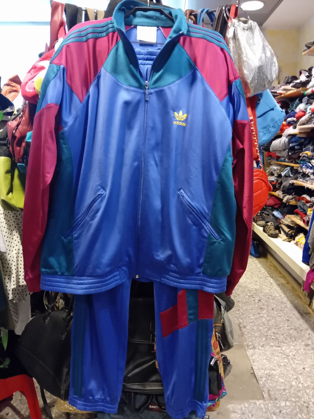 Adidas Tute: Completo Adidas Tuta Vintage – Usato da Biasca venduto da Old_6blh 2