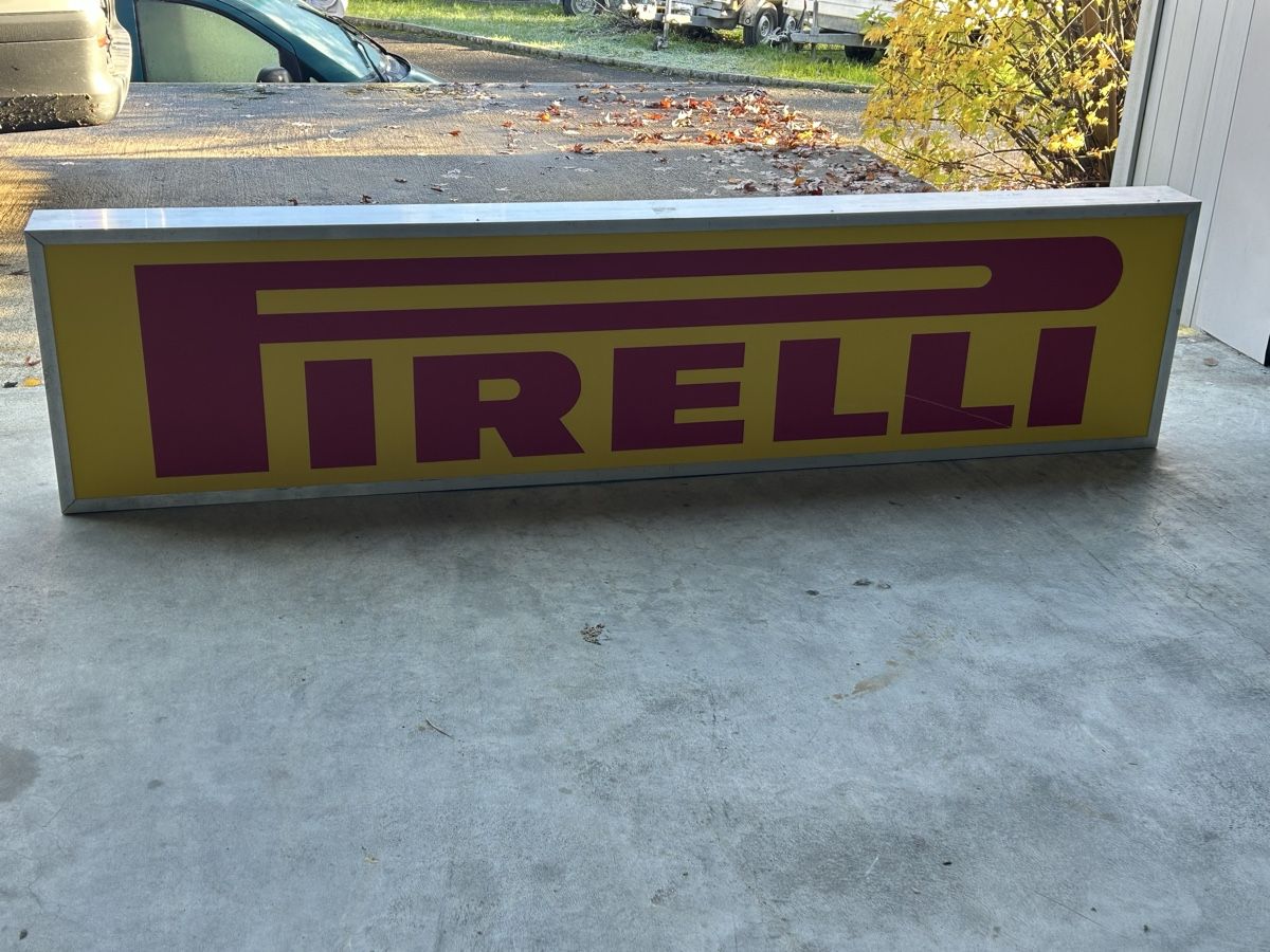 Pirelli Ecriteaux: Riesige Pirelli Werbung! – D'occasion à Starrkirch-Wil par charlywatson 1