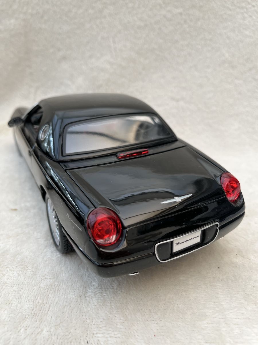 Ford Modellautos: Ford Thunderbird – Neu und originalverpackt aus Oberweningen von mer_2yn9 1