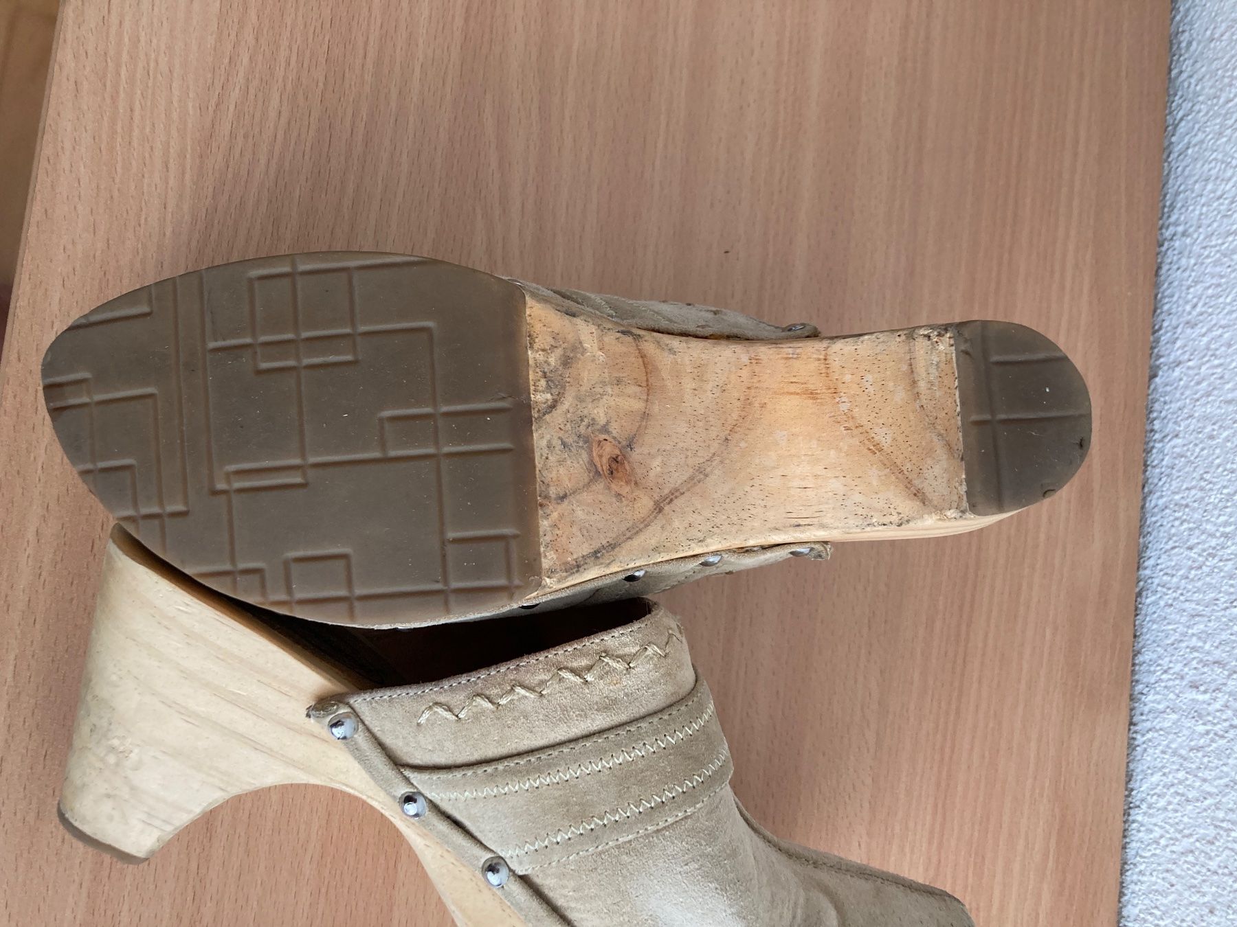 Graceland Damenschuhe: Damen Clogs, beige – Gebraucht aus Diepoldsau von mabeapt 4