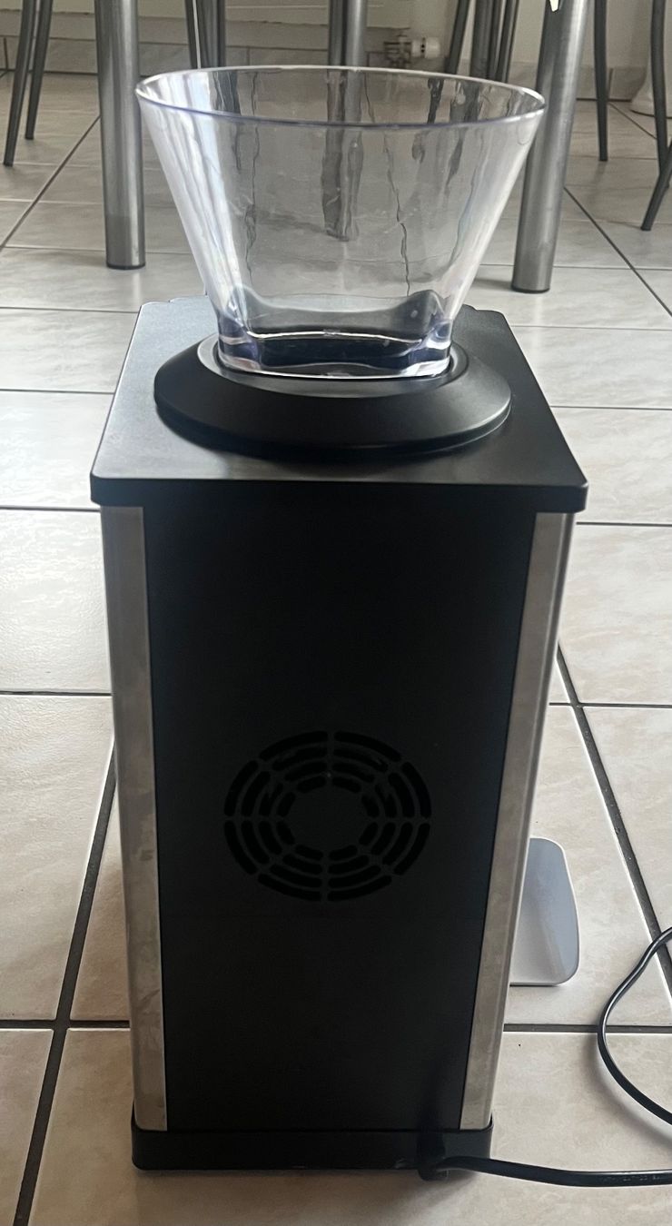 Elettrodomestici da cucina: Ice-Crusher / Crushed Eis Maschine – Usato da Uffikon venduto da san123day 2