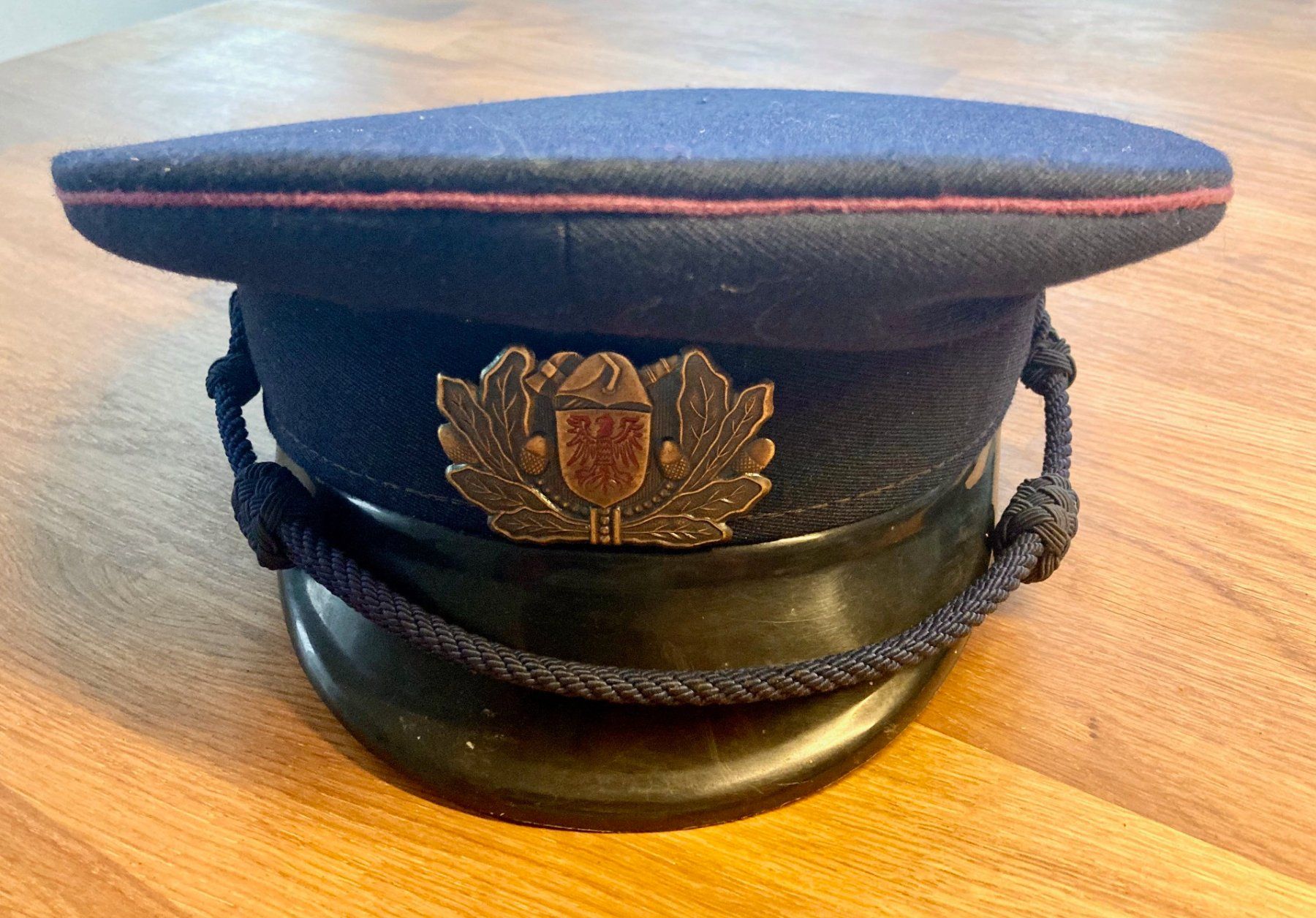 Copricapi, berretti & cappellini: Schirmmütze, Feuerwehr, antik – Usato da Kriens venduto da heleneb02