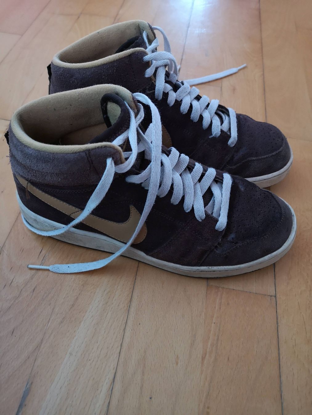 Nike Herrenschuhe: Nike Schuhe Gr. 40, Wildlederoptik, braun – Neu (gemäss Beschreibung) aus Gattikon von myartshop 2
