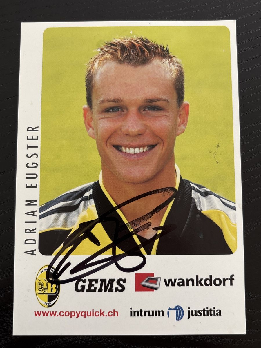 Autografi: Adrian Eugster signierte Autogrammkarte YB Verteidiger – Usato da Uetendorf venduto da hoisle