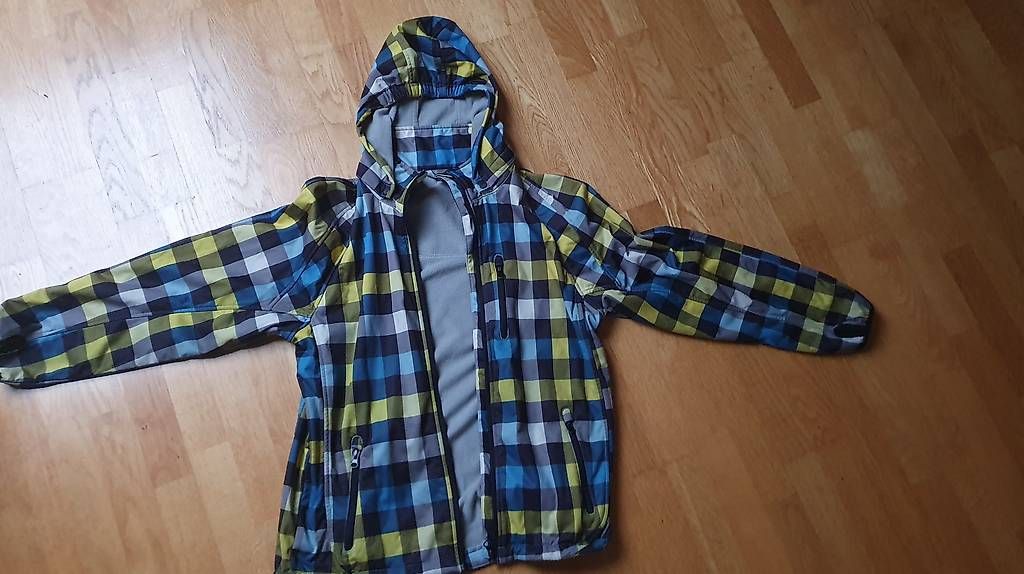 Jacken: Softshell kariert 164 – Gebraucht aus Niederwangen b. Bern von thurncaro