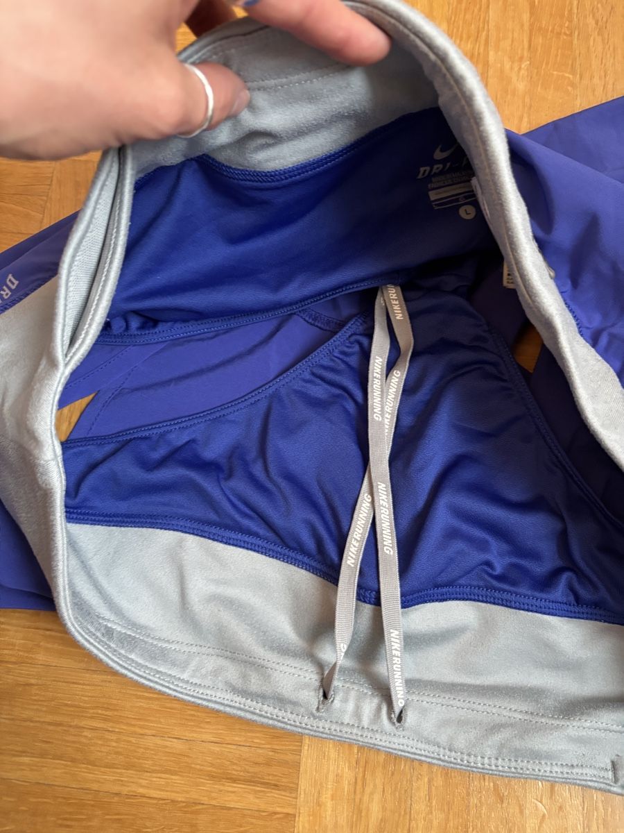 Nike Pantaloni: Nike Jogging Shorts – Usato da Zürich venduto da olgiolgi 4