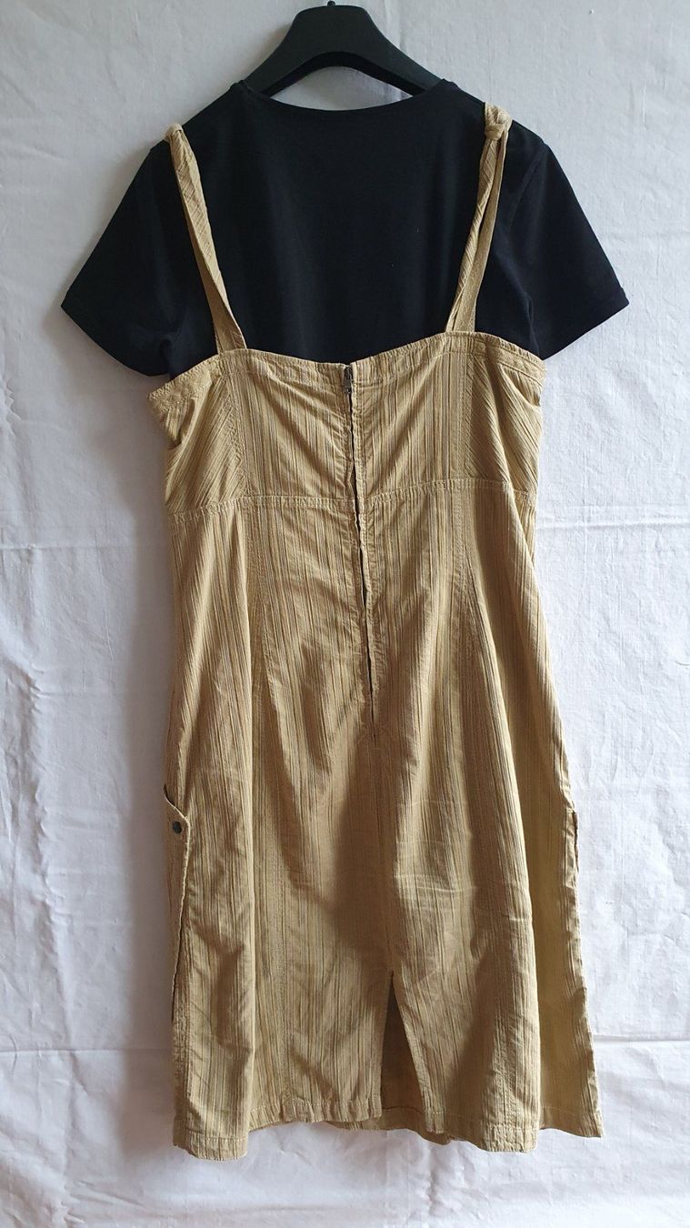 Vestiti: Marc Cain Kleid Beige Gr. N4 – Usato da Brüttisellen venduto da Kluba 1