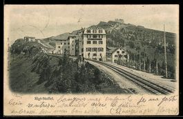 AK Rigi-Staffel, Bergstation mit Bahngleis und Hotels