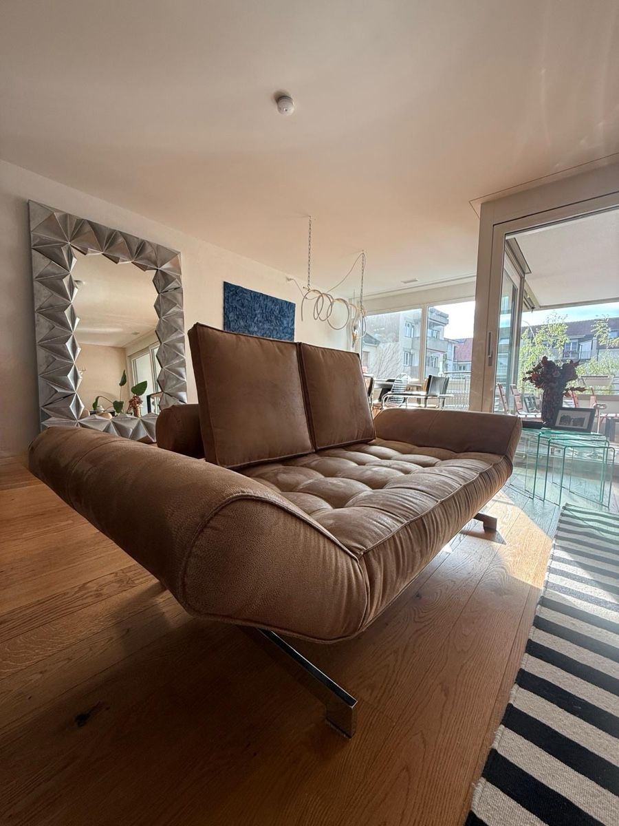 Divani: 2x Elegante Livique Designer Sofas, Top Zustand – Usato da Basel venduto da den_66cq