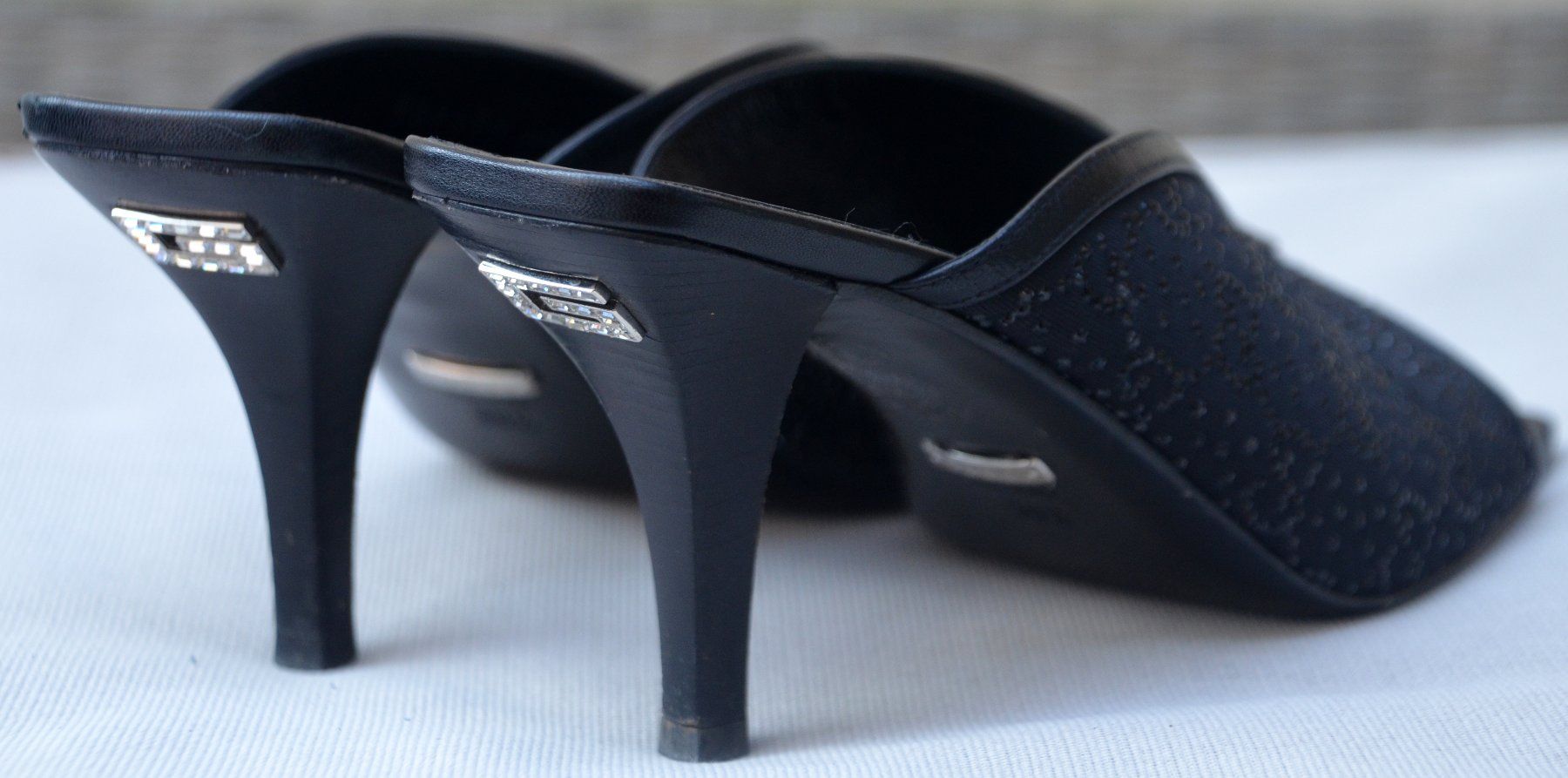 Gucci Scarpe da donna: Gucci Sandalen / sandales Mule .38,5 – Usato da Collonges venduto da Auganien 7