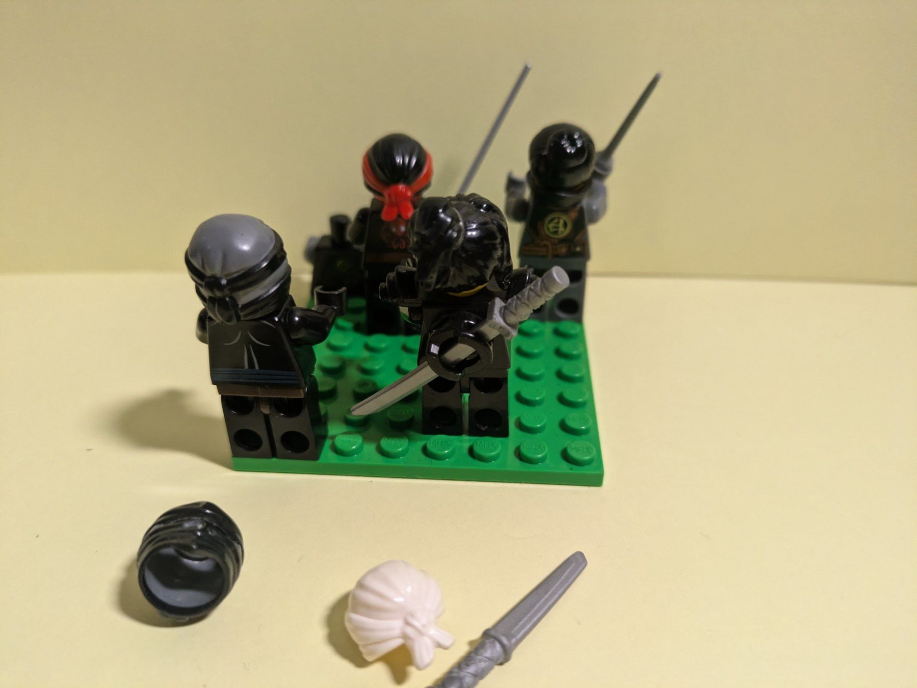 Lego Giocattoli: LEGO Ninjago Figuren Set – Usato da Bubikon venduto da el-ectronico 3