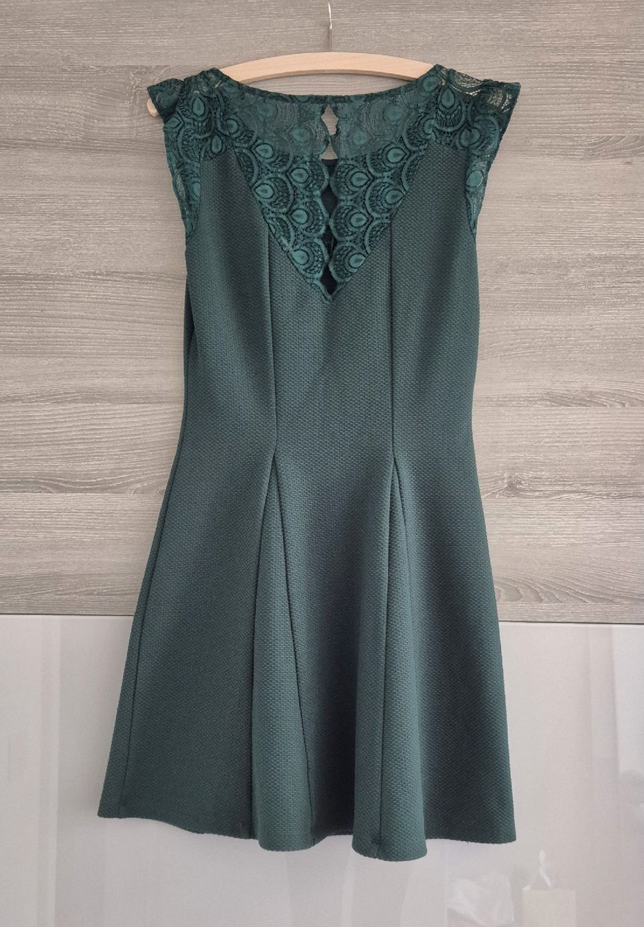 Nafnaf Vestiti: Robe NafNaf verte foncée – Nuovo (secondo la descrizione) da Cheseaux-sur-Lausanne venduto da Nono031 1