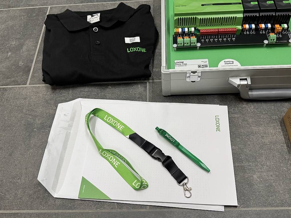 Elektronikbauteile: Loxone Musterkoffer. Fabrikneu.  – Neu und originalverpackt aus Aedermannsdorf von Isilmo 3