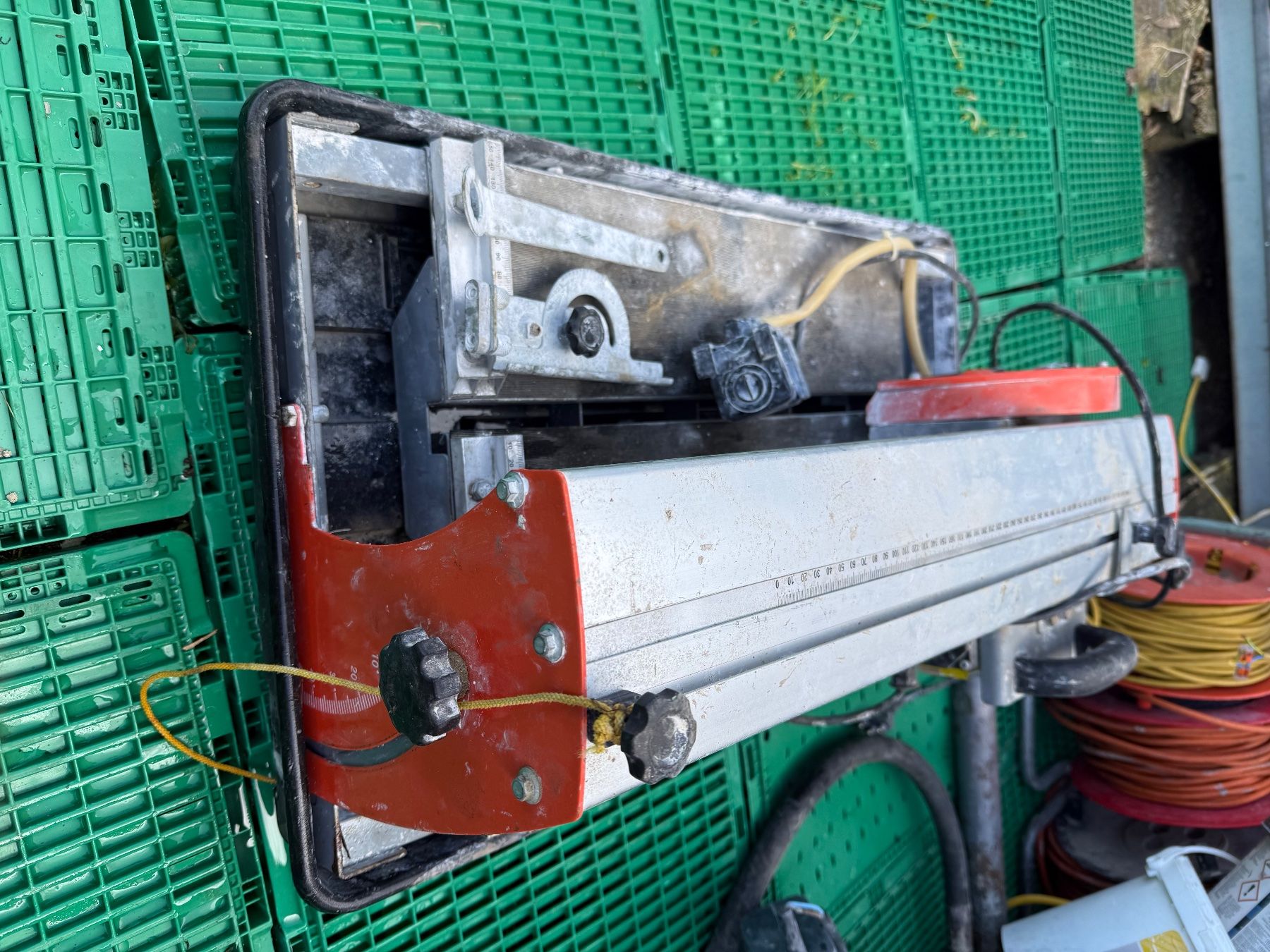 Einhell Tutte le macchine: coupe-carrelage radial Einhell TPR 180. – Usato da Etoy venduto da mds1110 2
