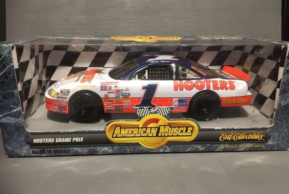 Ertl 1/18 Pontiac Hooters Grand Prix Nascar - Rick Mast #7112 - Diecast