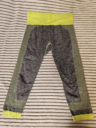 Sportleggins Seamless Fitnesshose Gr. S 36/38