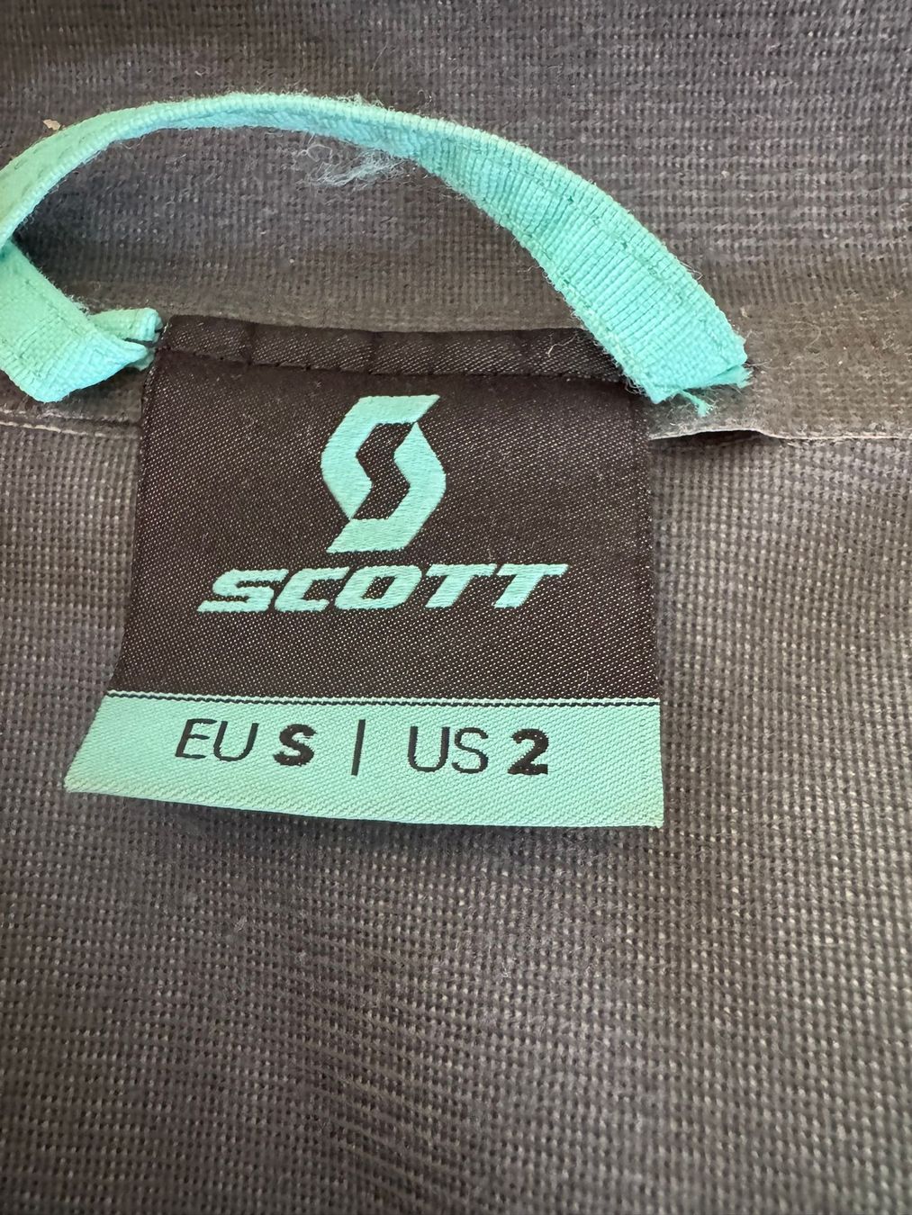 Scott Giacche: Damen Jacke Windstopper Grösse S – Usato da Berikon venduto da mezzze 3