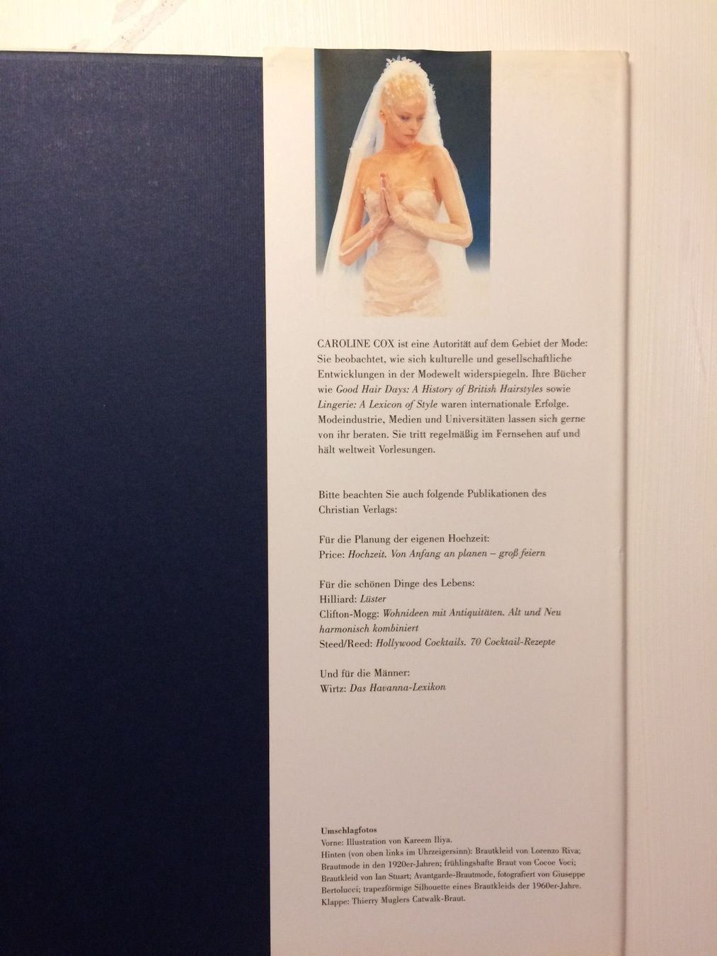 Libri: Buch "Braut-Couture" Geschichte des Brautkleides – Usato da Basel venduto da ros_xyp8 9