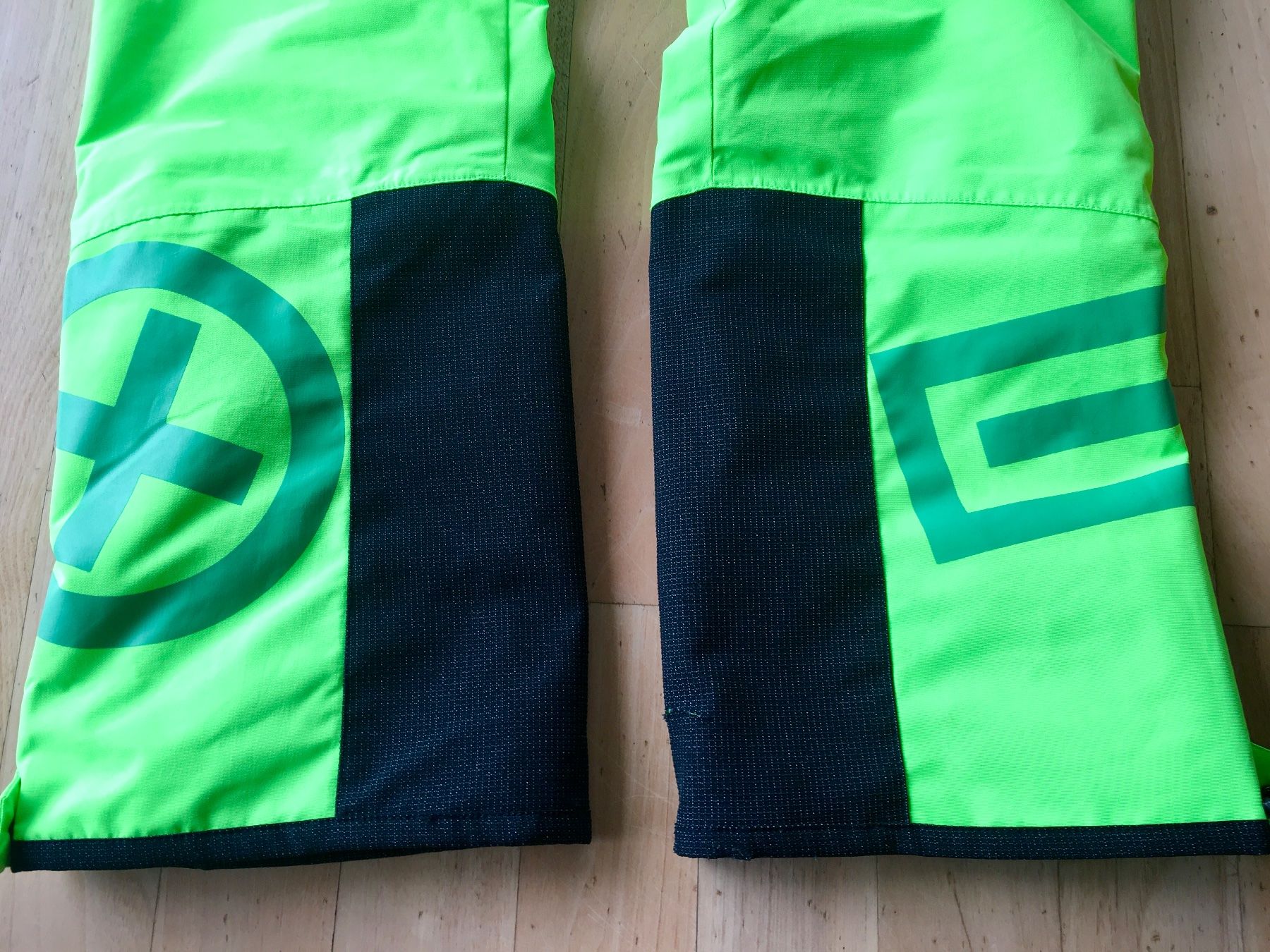 Chiemsee Hosen: Skihose Chiemsee neongrün Gr. 46 – Gebraucht aus St. Urban von uschi73 6