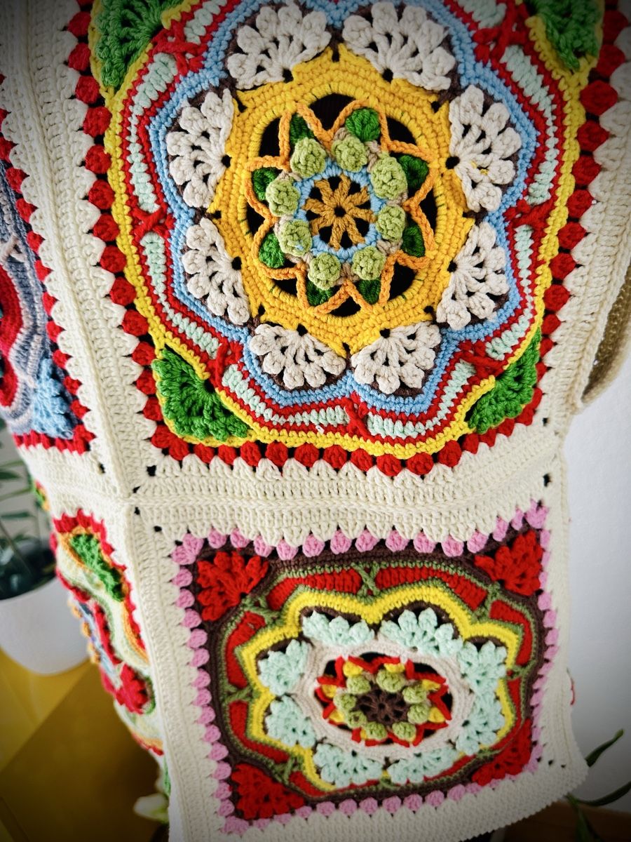 Gilets & Westen: Handgestrickte Weste/Gilet – Neu und originalverpackt aus Erlinsbach SO von dikaan 5