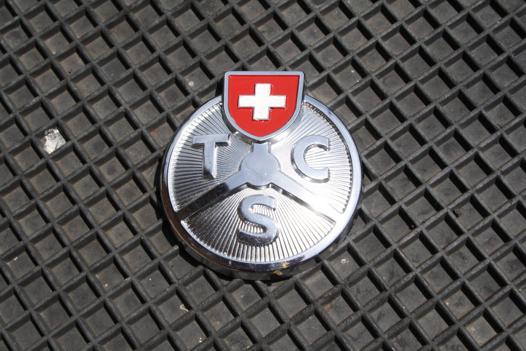 TCS Insegne: TCS EMBLEM  VINTAGE FÜR OLDTIMER – Usato da Wauwil venduto da Pneuedy 8