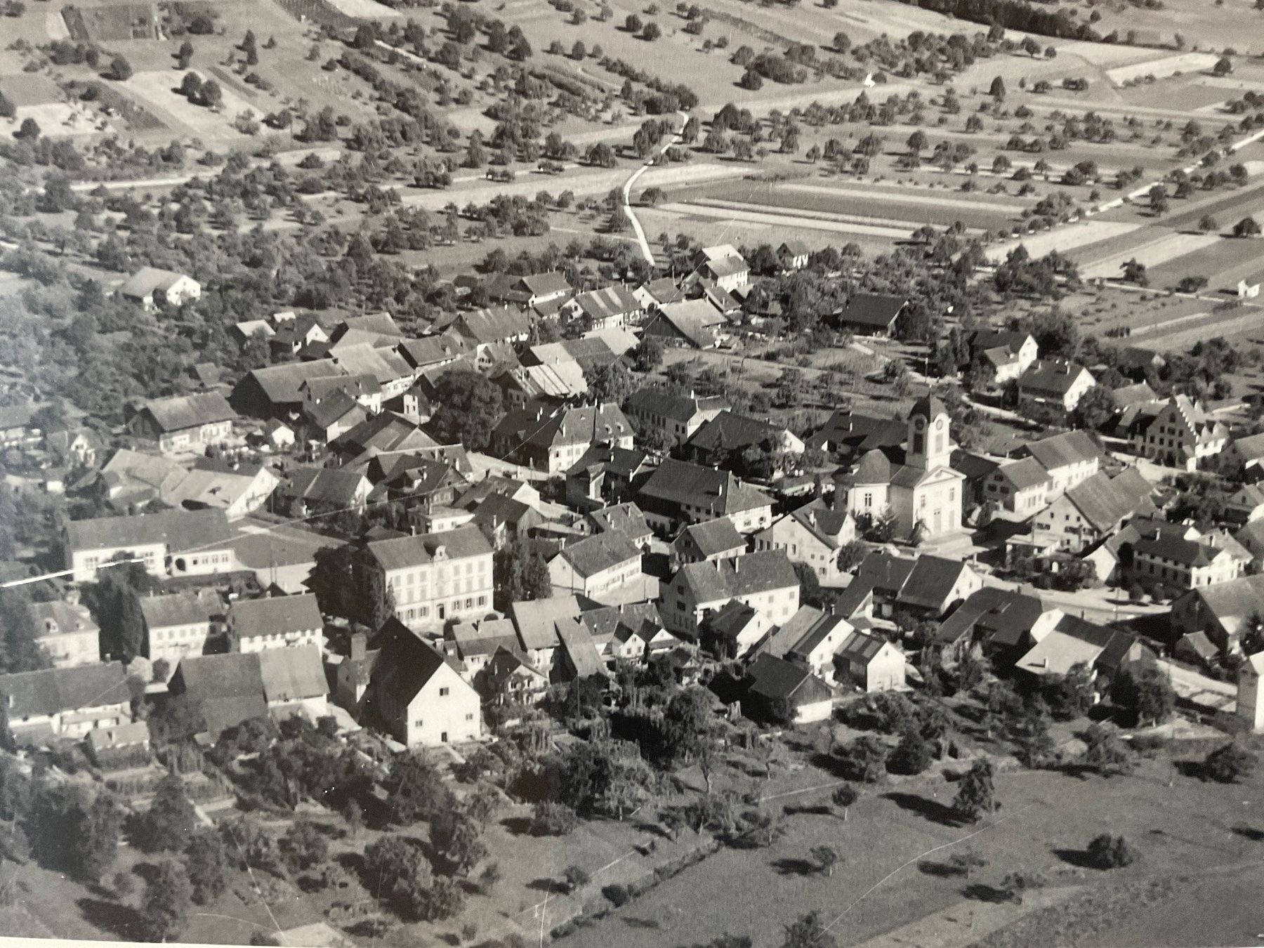 Cartoline postali: Luftaufnahme Embrach, 1948 – Usato da Tecknau venduto da bleilaus 1