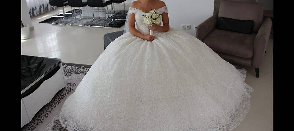 Vestiti: Hochzeitskleid – Usato da Herisau venduto da nef_nq6c