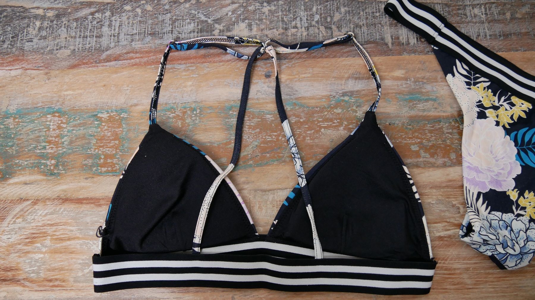 Rip Curl Costumi da bagno & Bikini: Ripcurl Bikini schwarz Blumen Grösse S – Usato da Zürich venduto da julia_vina 3