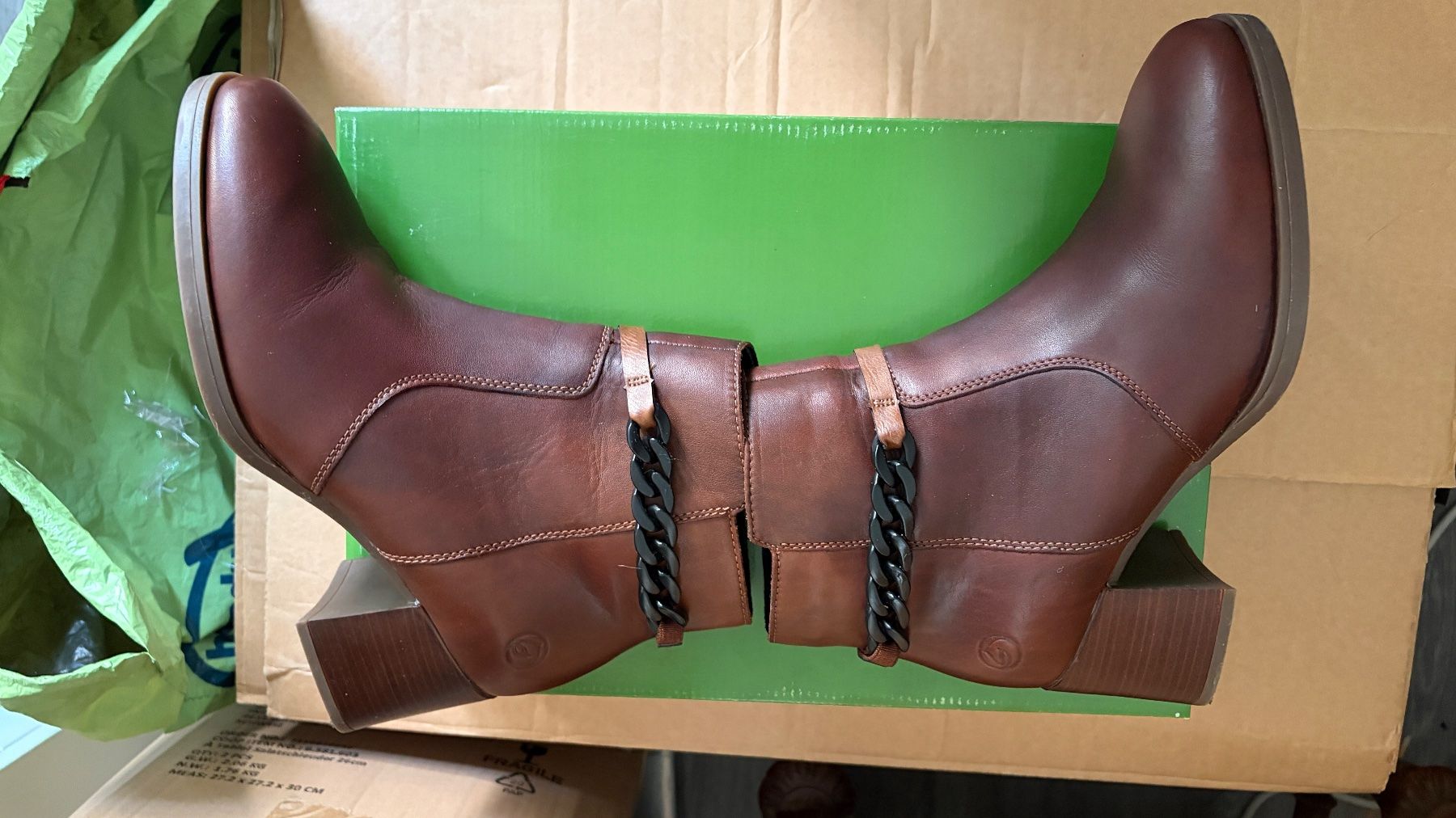Scarpe da donna: Stiefeletten neu 38 – Nuovo e nell'imballaggio originale da Liestal venduto da Goldart 3