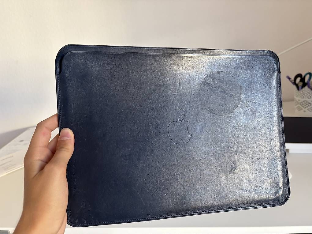Apple Covers & Taschen: Apple Lederhülle Sleeve Macbook 12" dunkelblau – Gebraucht aus Bern von ale_hl5s 2