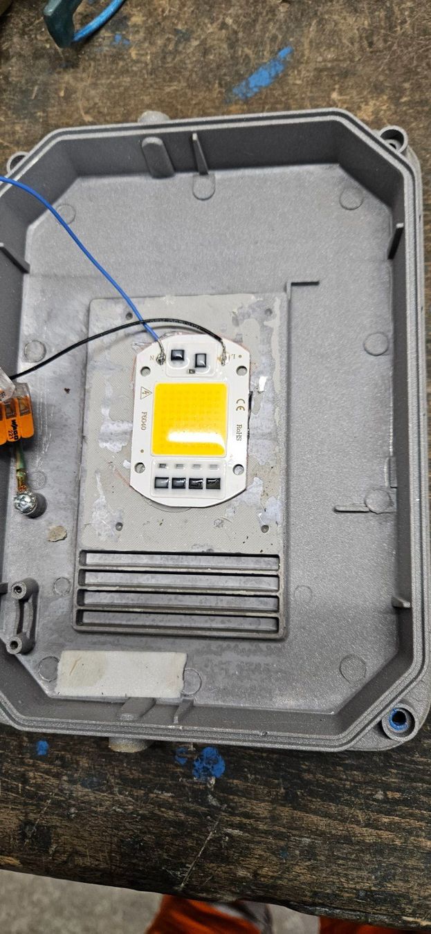 Lampade: Led Chip 50 watt – Nuovo (secondo la descrizione) da Baar venduto da Vel...Baar45 6
