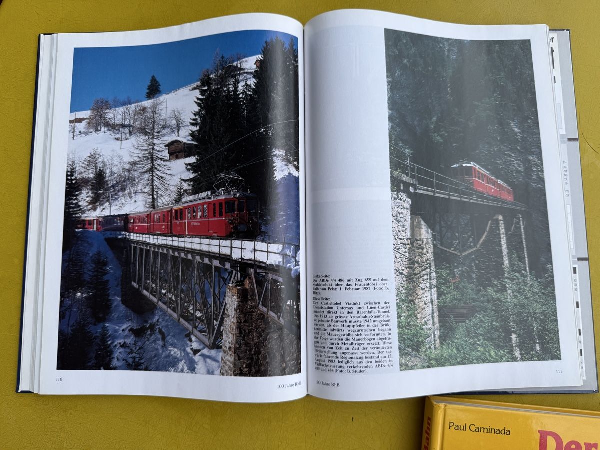 Libri: 2 Bücher Rhätische Bahn Eisenbahn Schweiz  – Usato da Ennetbaden venduto da mapa05 5