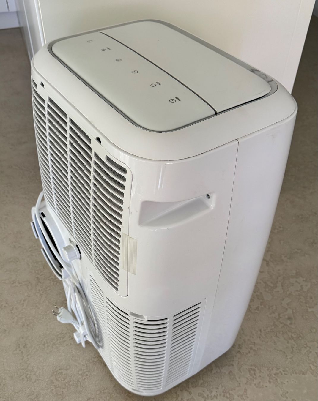 Beko Condizionatori: Mobiles Klimagerät Beko BP109C – Usato da Zürich venduto da car_2f8v 1