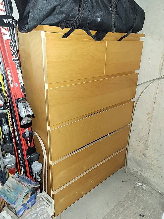 Ikea Cassettiere: Ikea Malm Kommode 80 x 123 cm – Usato da Winterthur venduto da swissness8