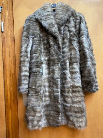 Eléganter Echter Pelzmantel / Real Fur