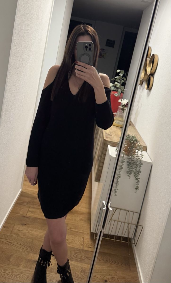 Robes: Schwarzes Strickkleid von Whistles, Grösse 36 – D'occasion à Tann par Carolinekne 1
